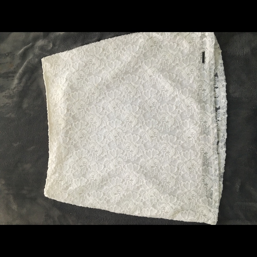 Abercrombie and Fitch white lace skirt